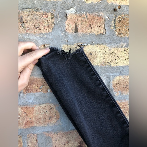 A&F Simone High Rise Notched Hem Denim - Picture 5 of 12